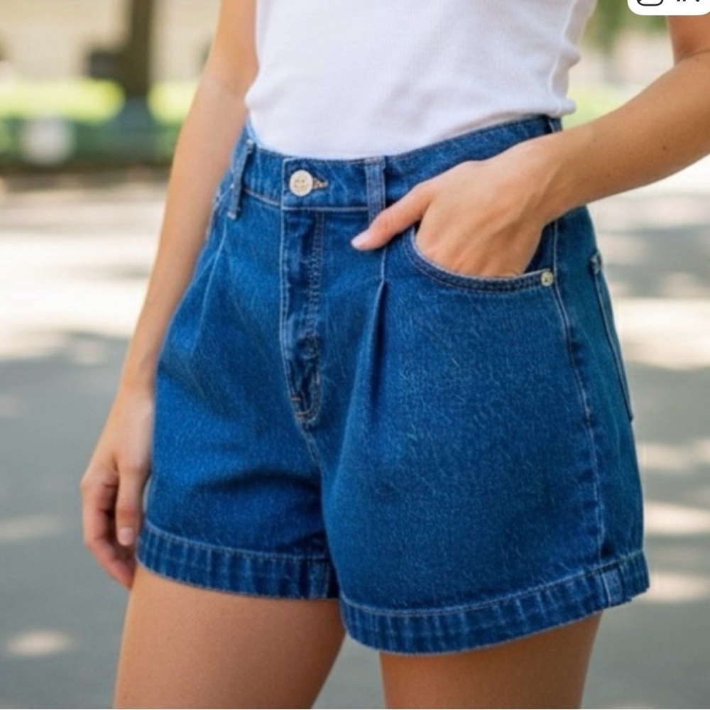 Banana Republic Blue Jean Shorts  Pleated Relaxed Fit - Picture 10 of 10